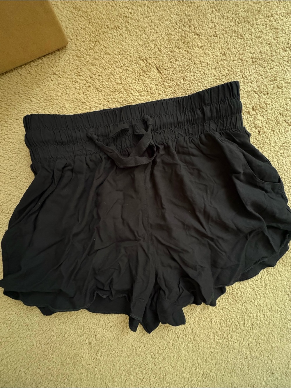 Hollister Black Drawstring Waist Ruffle Hem Shorts